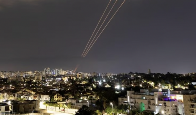  Israeli strikes hit Iran military air base near Isfahan in first retaliation 