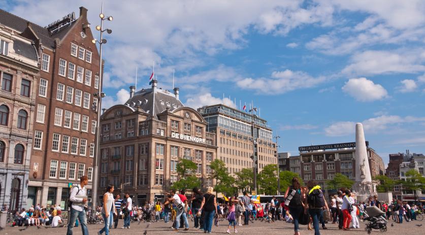Number of "recent immigrants" in Amsterdam doubled in ten years; Most from Italy, UK, US