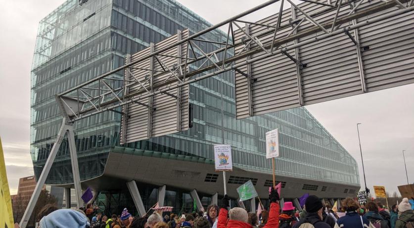 XR threatens King's Day highway blockade in Amsterdam in fossil subsidies ulitimatum