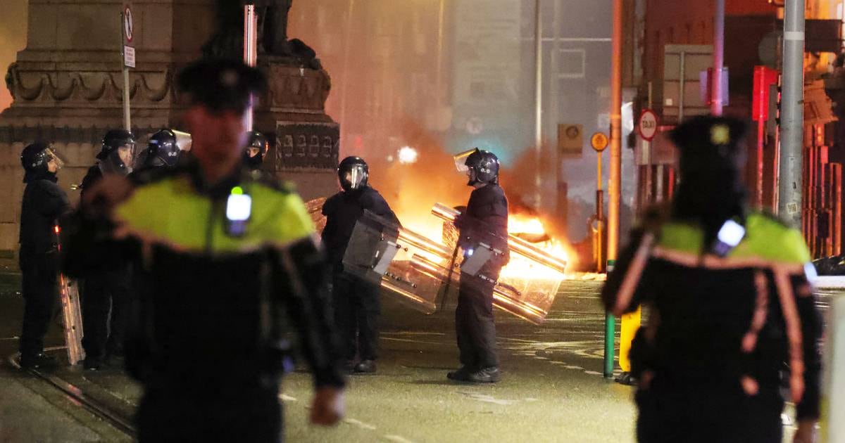 Garda lost toe in Dublin riots due to unsuitable boots, conference hears