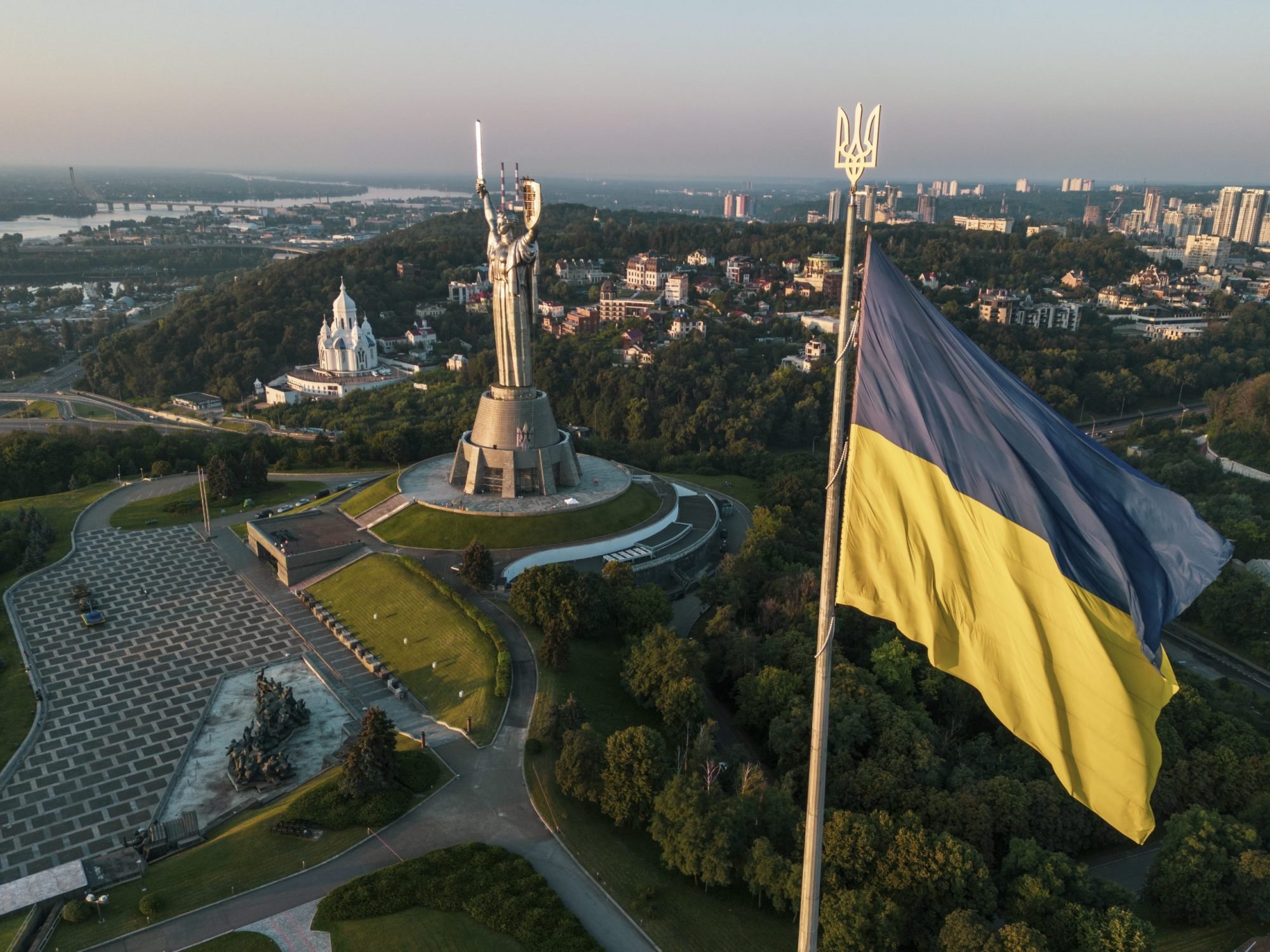 Are Poland and Romania Seeking to Annex Part of Ukraine?