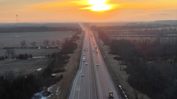 Speed limit rising to 110 km/h on Hwy 416, parts of 401