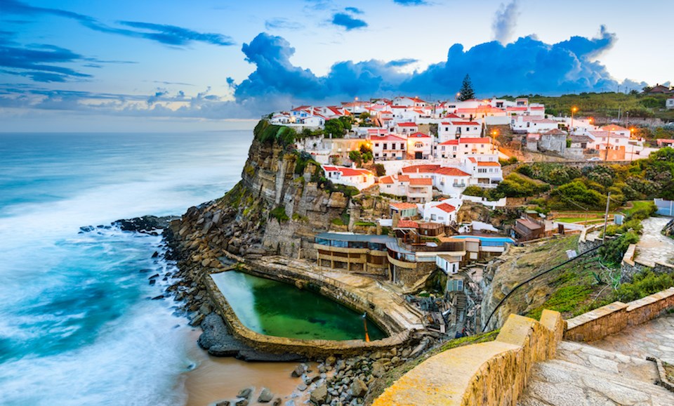 Flights to Portugal from Vancouver: How to get YVR discounts