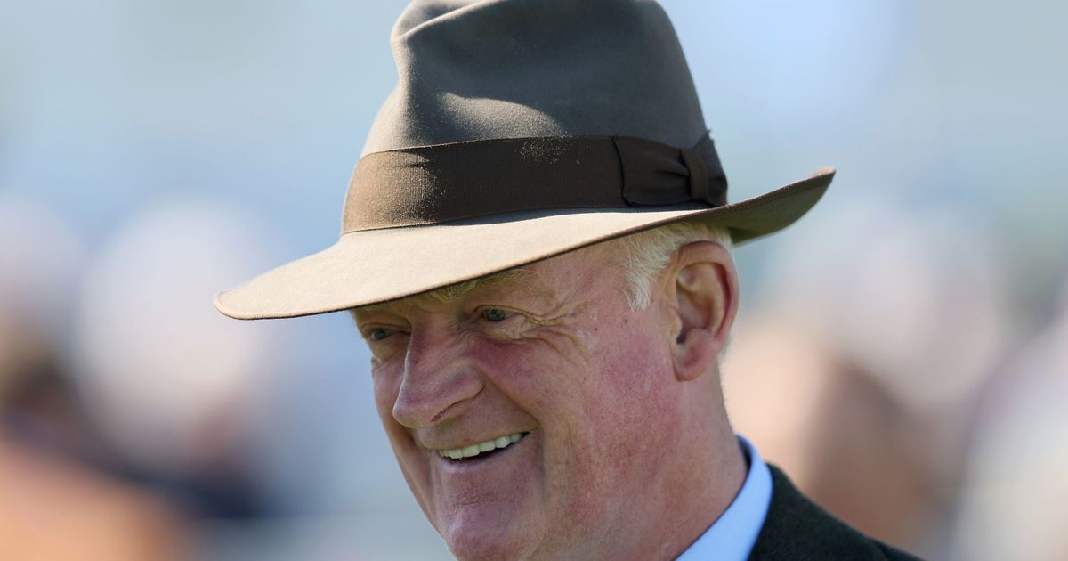 Willie Mullins aims to seal first British jumps title with nine runners at Sandown