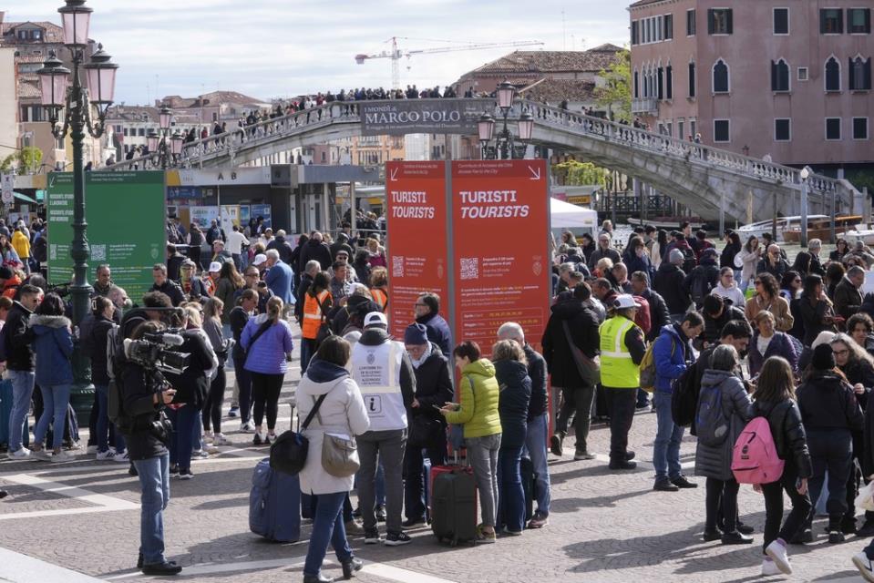 Venice tests a 5-euro entry fee for day-trippers as the city grapples with overtourism