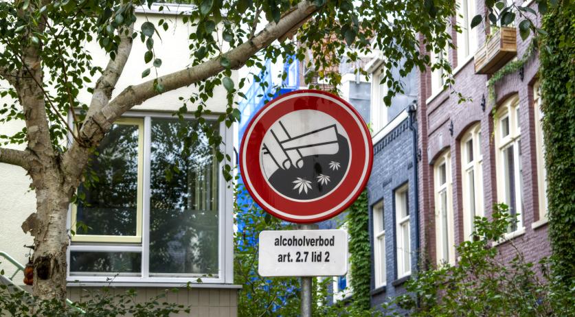 Nearly one year after Amsterdam's weed ban in Red Light District; Only 7 fines issued