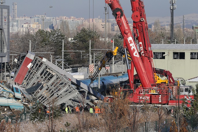 9 Turkish rail officials jailed for deadly train crash