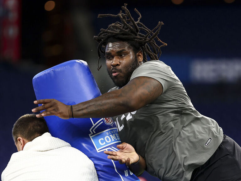 Titans' 2nd-rounder Sweat: I'll be a Hall of Famer if I lose weight