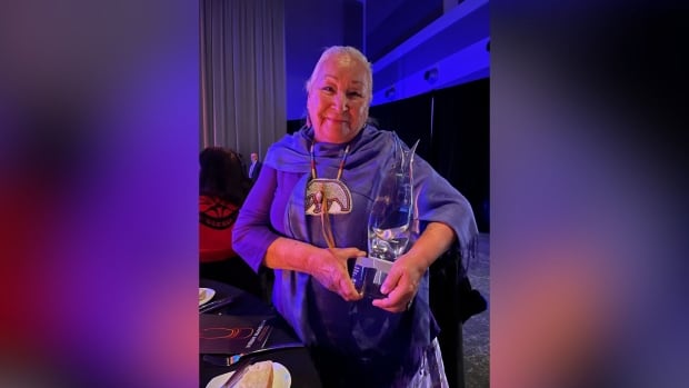 Edna Manitowabi receives an Indspire Award for her contributions to culture, heritage and spirituality