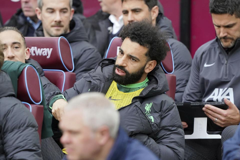 Klopp-Salah spat mars Liverpool's latest setback in EPL; Sheffield United is first team relegated