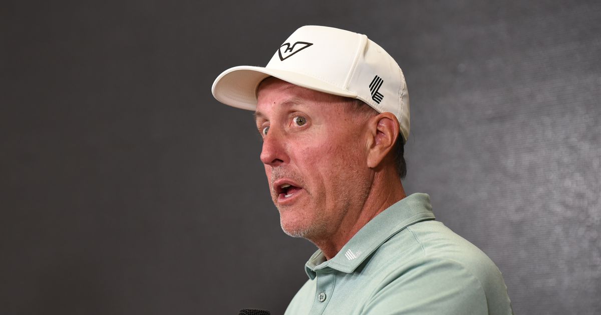 Phil Mickelson makes 'bullish' LIV Golf prediction in major warning to PGA Tour
