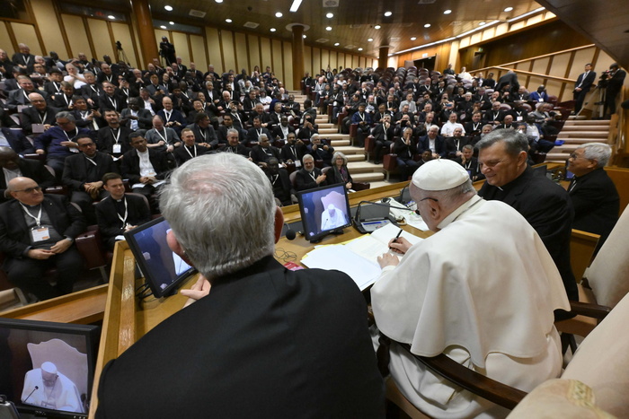 Pope to attend Vatican boost birth rate confab