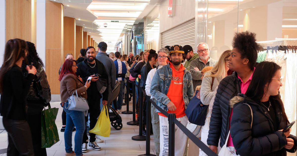 Pictures show new Victoria Centre H&M as hundreds queue for Nottingham store's opening