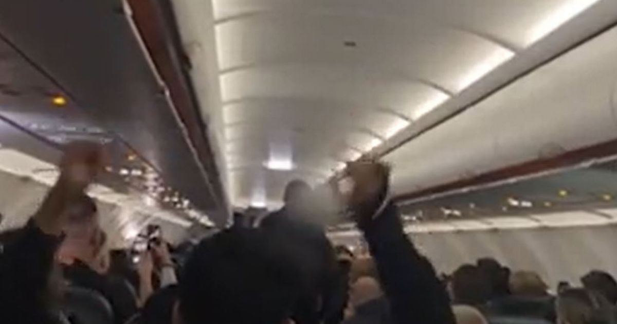 easyJet passengers sing 'cheerio, cheerio, cheerio' as disruptive pair thrown off