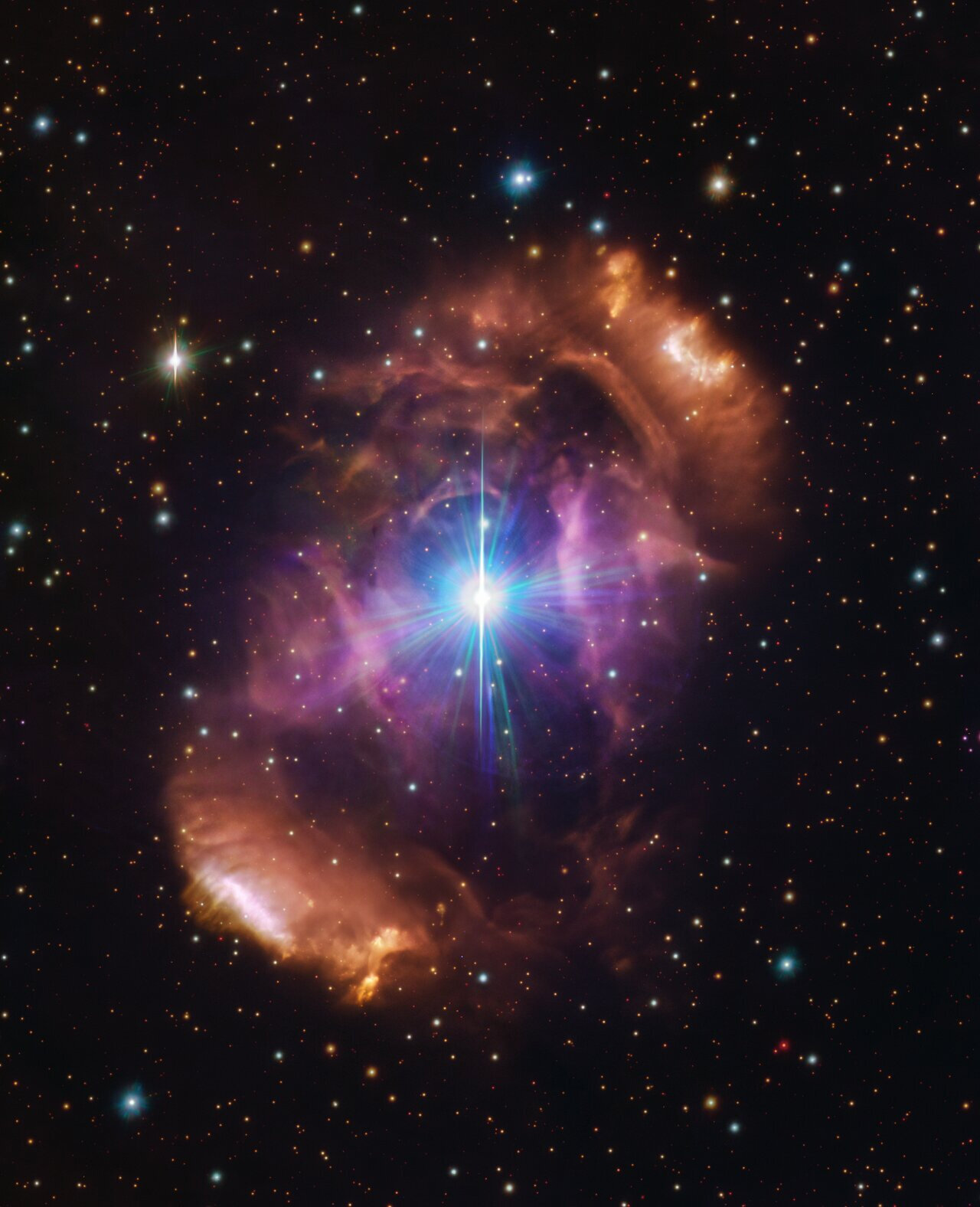 Beautiful nebula, violent history: Clash of stars solves stellar mystery