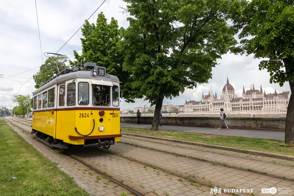 Nostalgia trams, buses, and trolley buses began to commute in Budapest this weekend