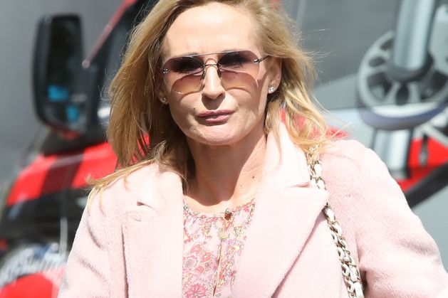 Former gossip columnist Gayle Killilea should not have to meet bankruptcy official case, High Court is told