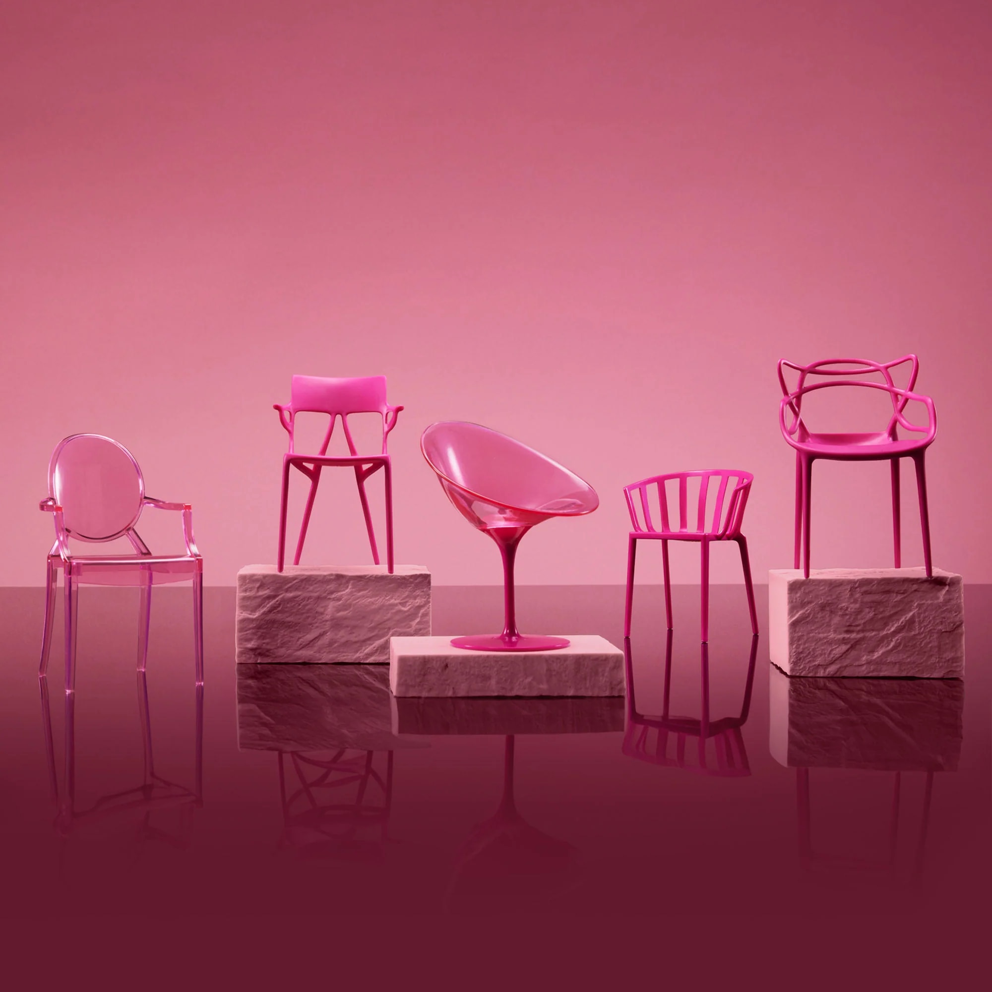 5 mini-chairs resulted from the collaboration between Barbie and Kartell
