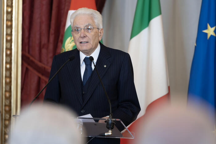 Mattarella stresses Army's role amid security threats