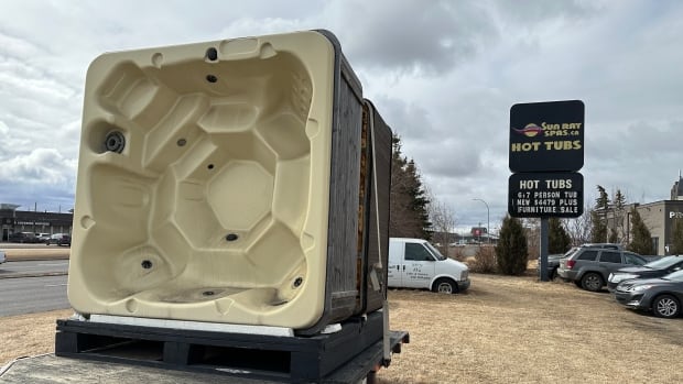 Crown stays all charges against Edmonton hot tub company, owner
