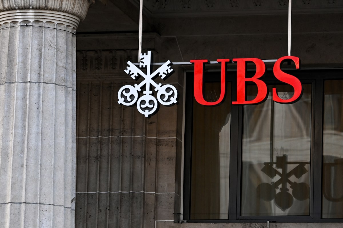 UBS stocks soar as quarterly profit smashes forecasts, share buyback plans affirmed