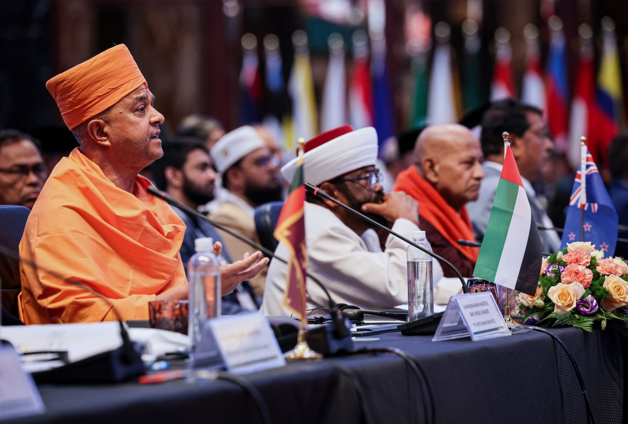 Foreign leaders praise Malaysia for organising Int'l conference of religious leaders