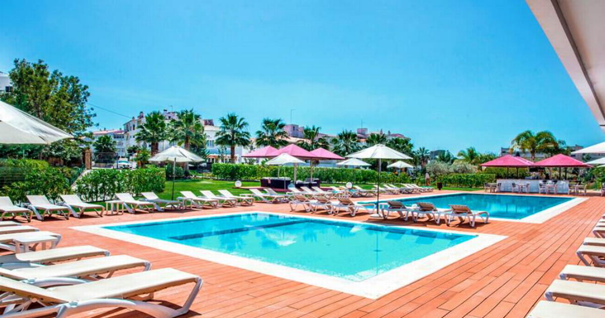 Jet2 fans praise Portugal hotel they 'just cannot fault' with huge pool and close to beach
