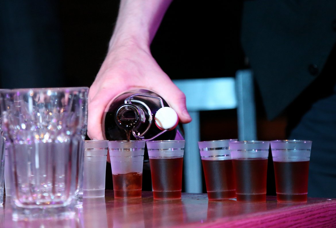 Saeima nays booze buying age limit raise