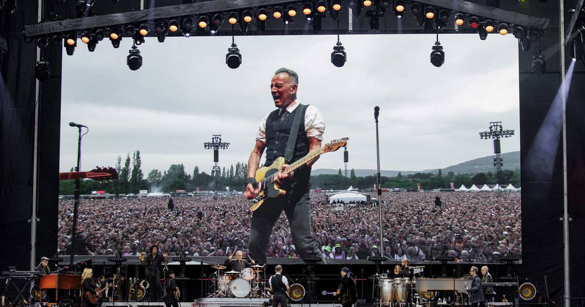 Bruce Springsteen in Belfast: The Boss kicks off with No Surrender, then builds a momentous set