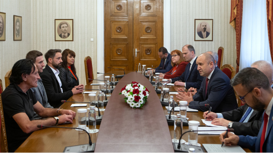 President meets representatives of Bulgarians in Kosovo