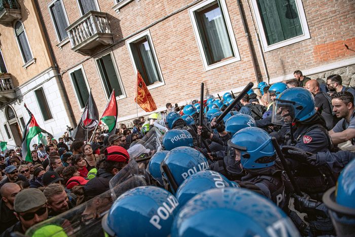 Tense moments at youth march in Rome
