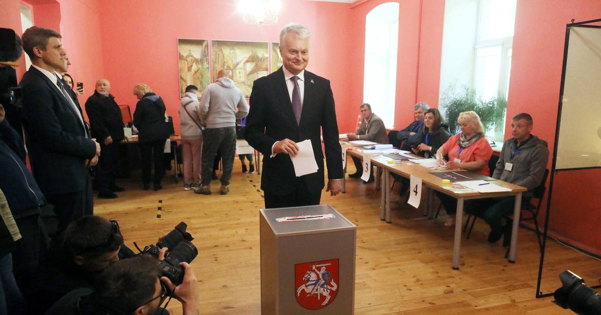 Lithuanians vote in presidential election overshadowed by Russia