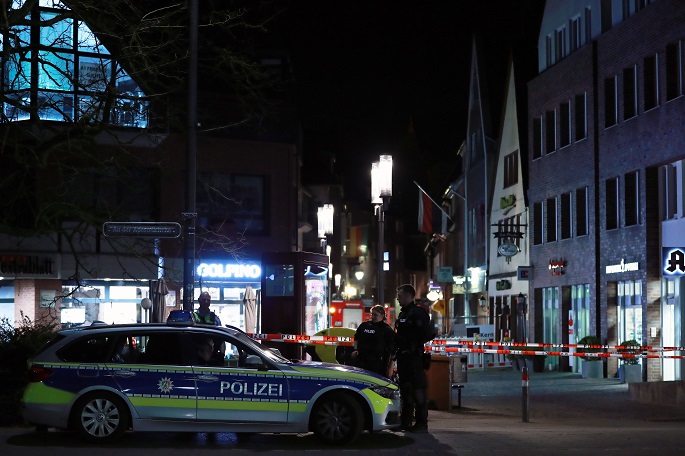 Knifeman shot dead after killing 1, wounding 3 in Germany