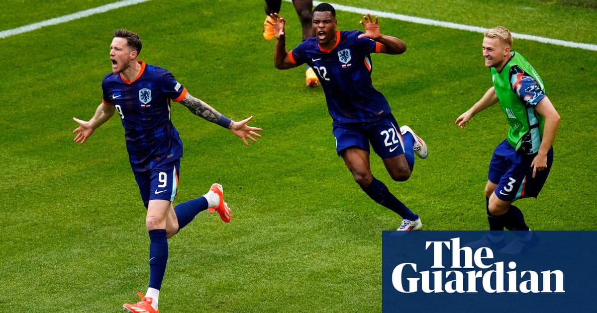 Wout Weghorst rescues Netherlands after Poland give them a shock