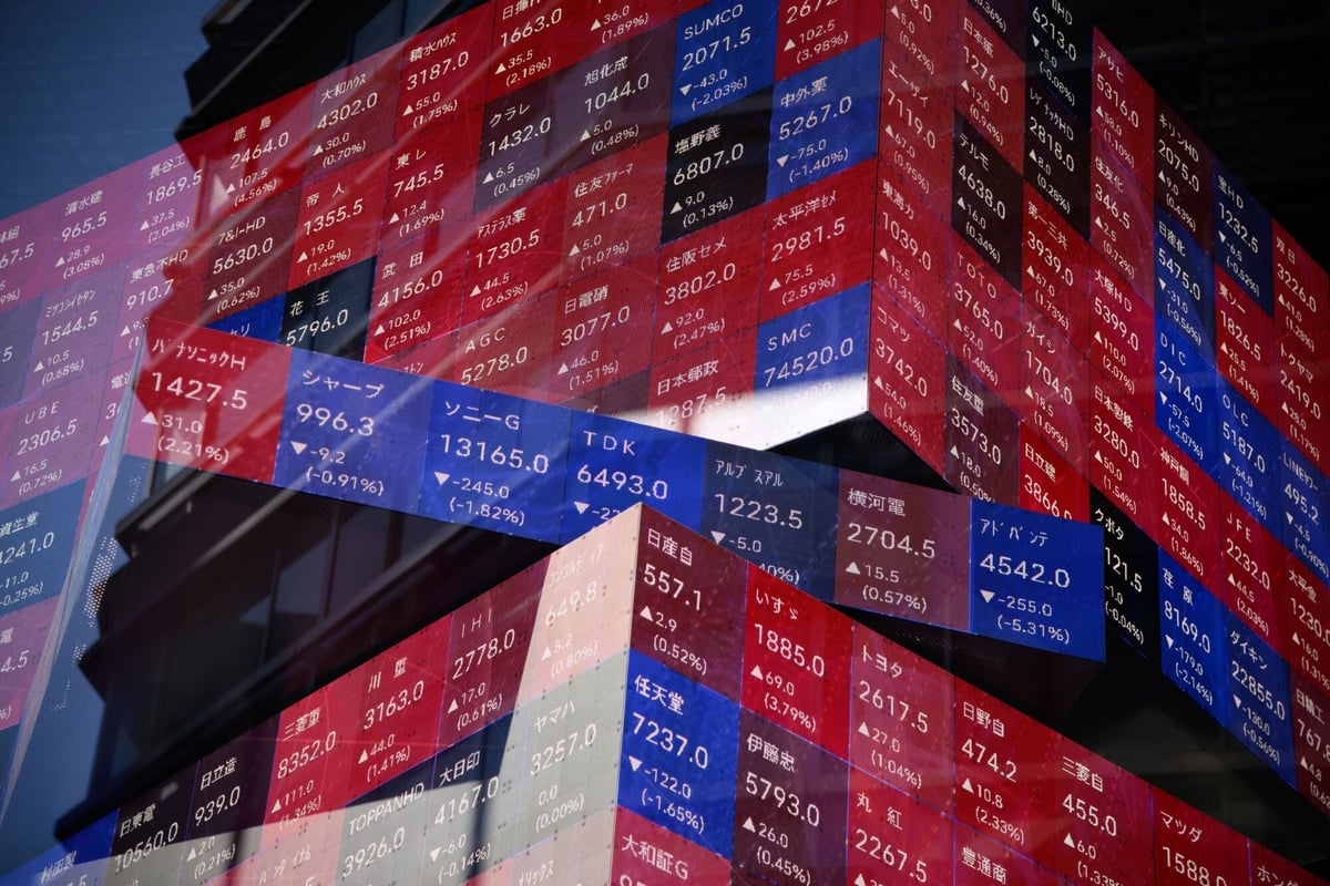 Global Investors Turn Cautious On Once Favorite Japanese Stocks