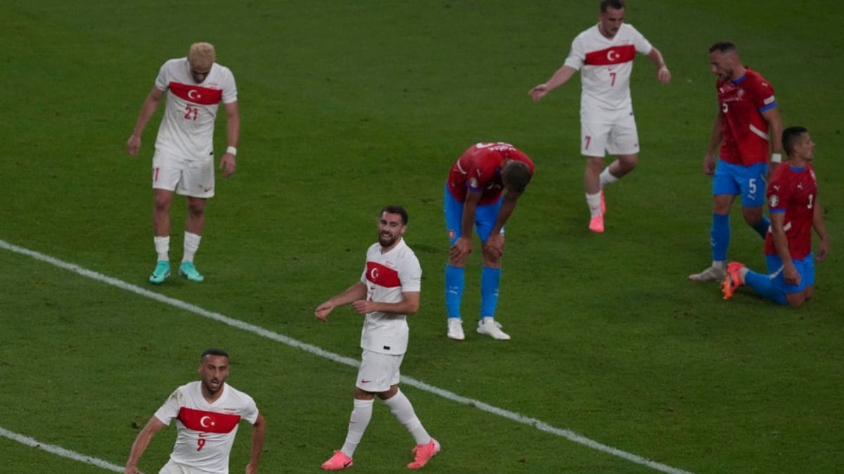 EURO 2024: Turkey Edge into Last 16 with Tense Win Over Czech Republic