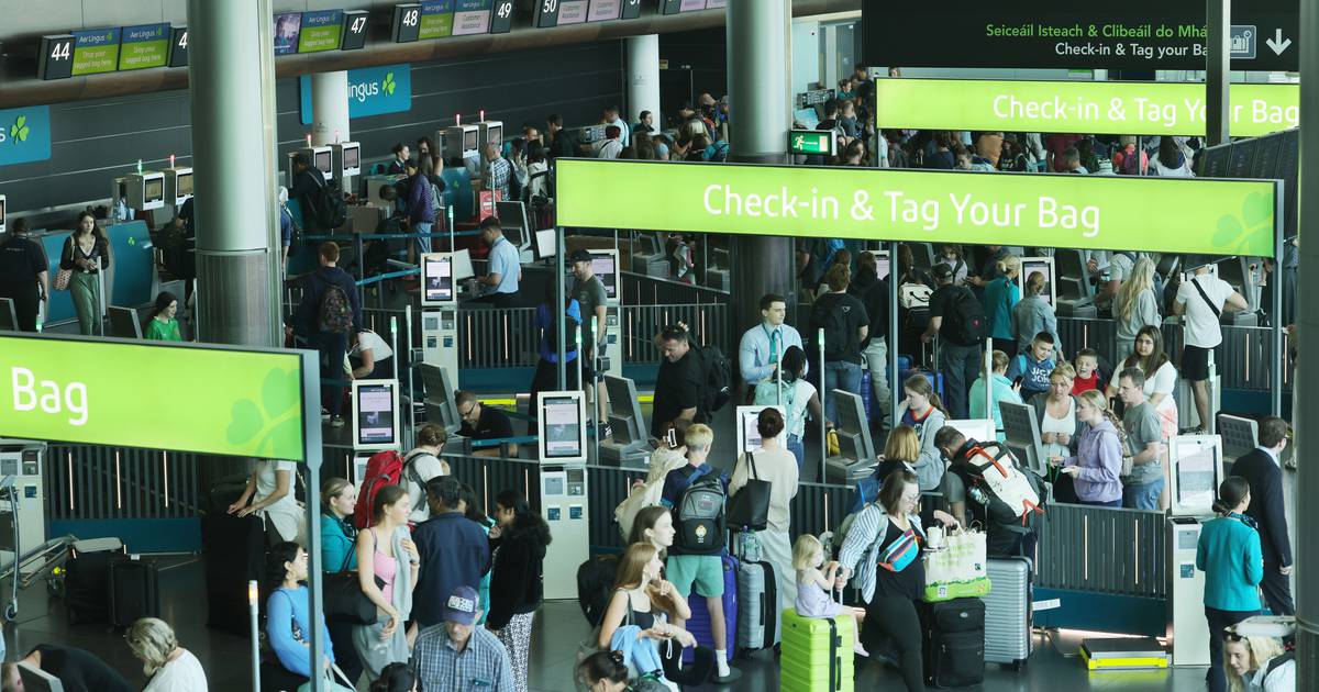 Aer Lingus passengers face more flight cancellations as talks break down