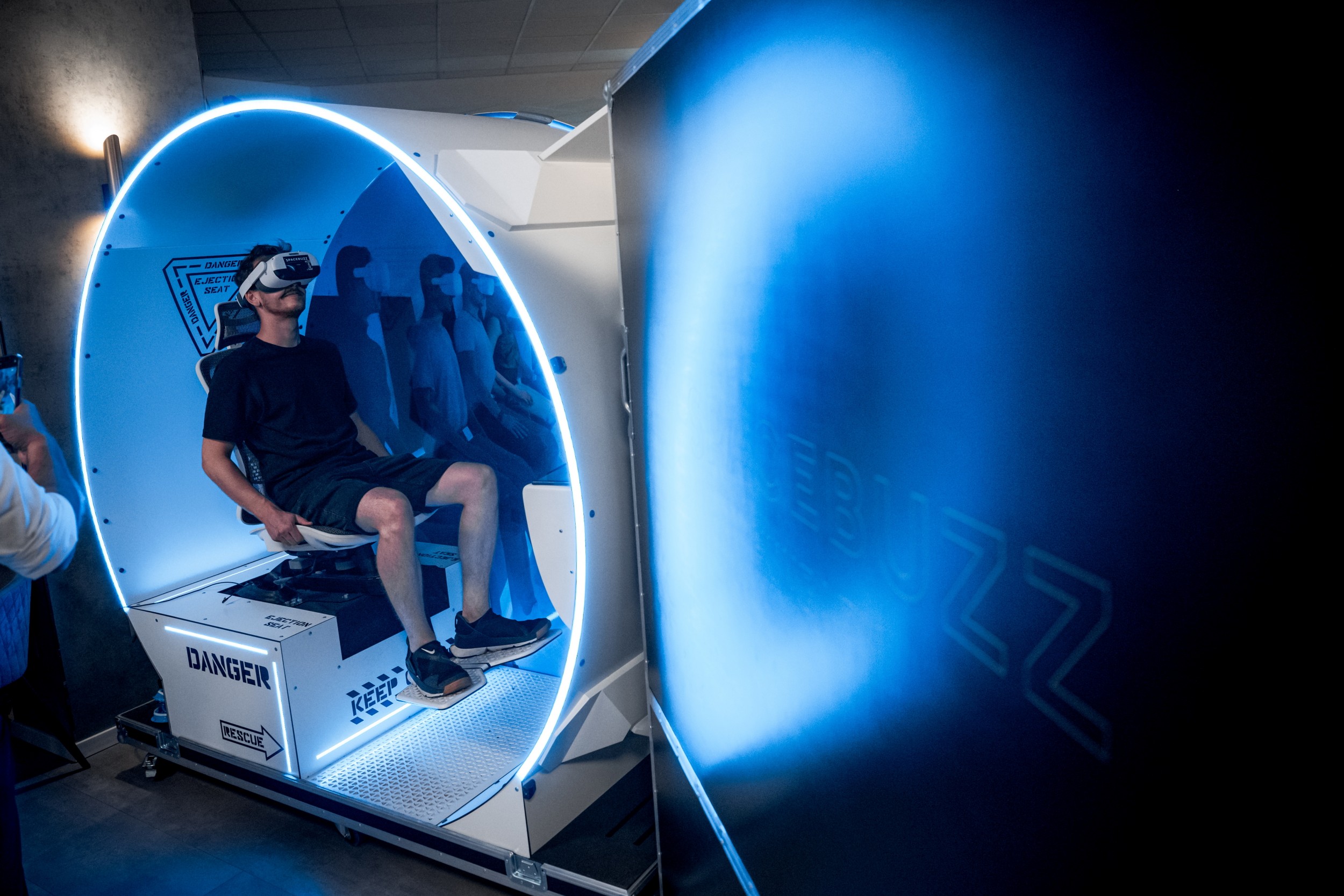Hungarian-developed VR Space Cabin Unveiled