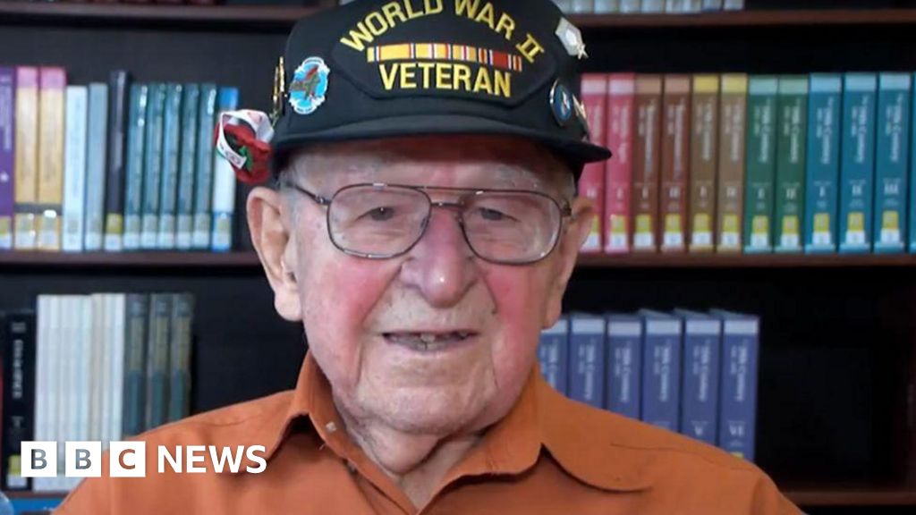 WW2 veteran aged 102 dies on way to D-Day event