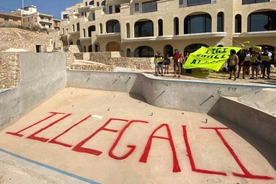 Activists occupy swimming pool in Qala which was built illegally