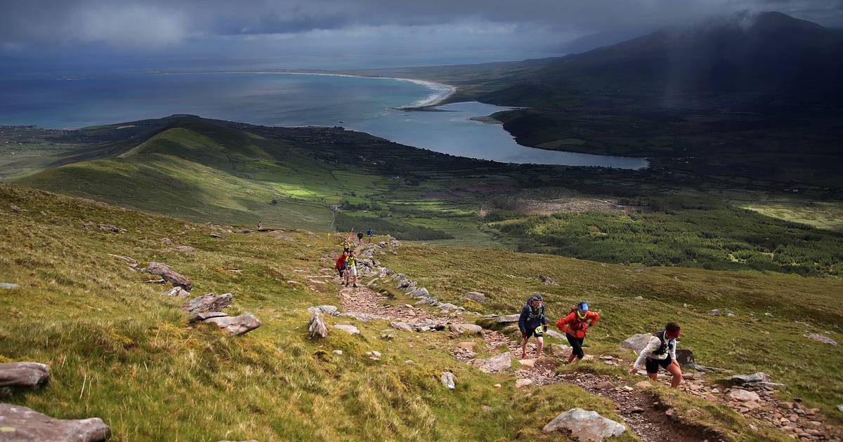 Mountain rescue search for missing hiker on Dingle Peninsula