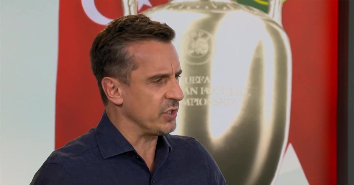 Gary Neville slams Gareth Southgate's 'illegal' decision that is holding England back