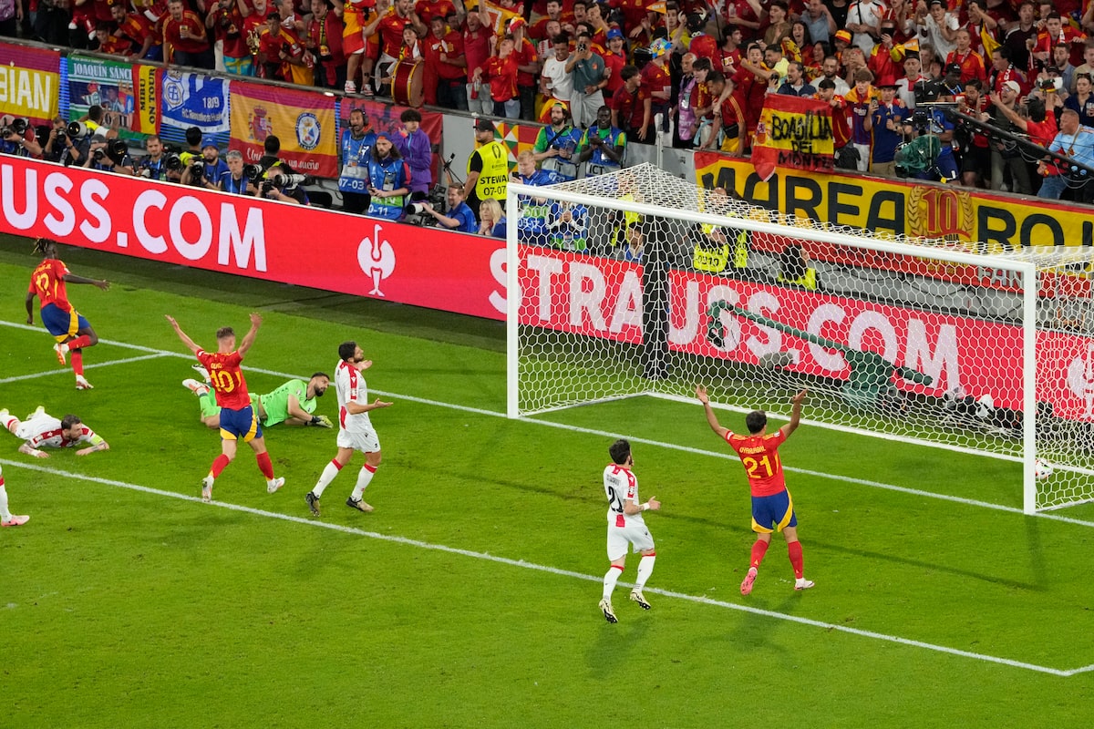 Spain survives early setback to beat Georgia 4-1