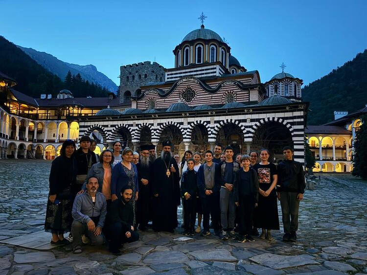 Patriarch Daniil Meets with Bulgarian, Ukrainian Children at Rila Monastery