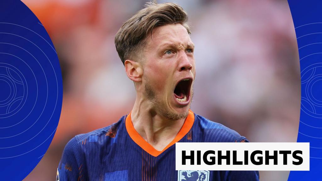 Highlights: Substitute Weghorst secures Dutch win over Poland