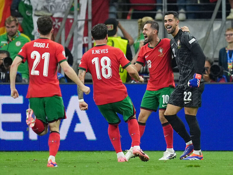 Costa saves 3 PKs as Portugal tops Slovenia in shootout to reach Euro quarters