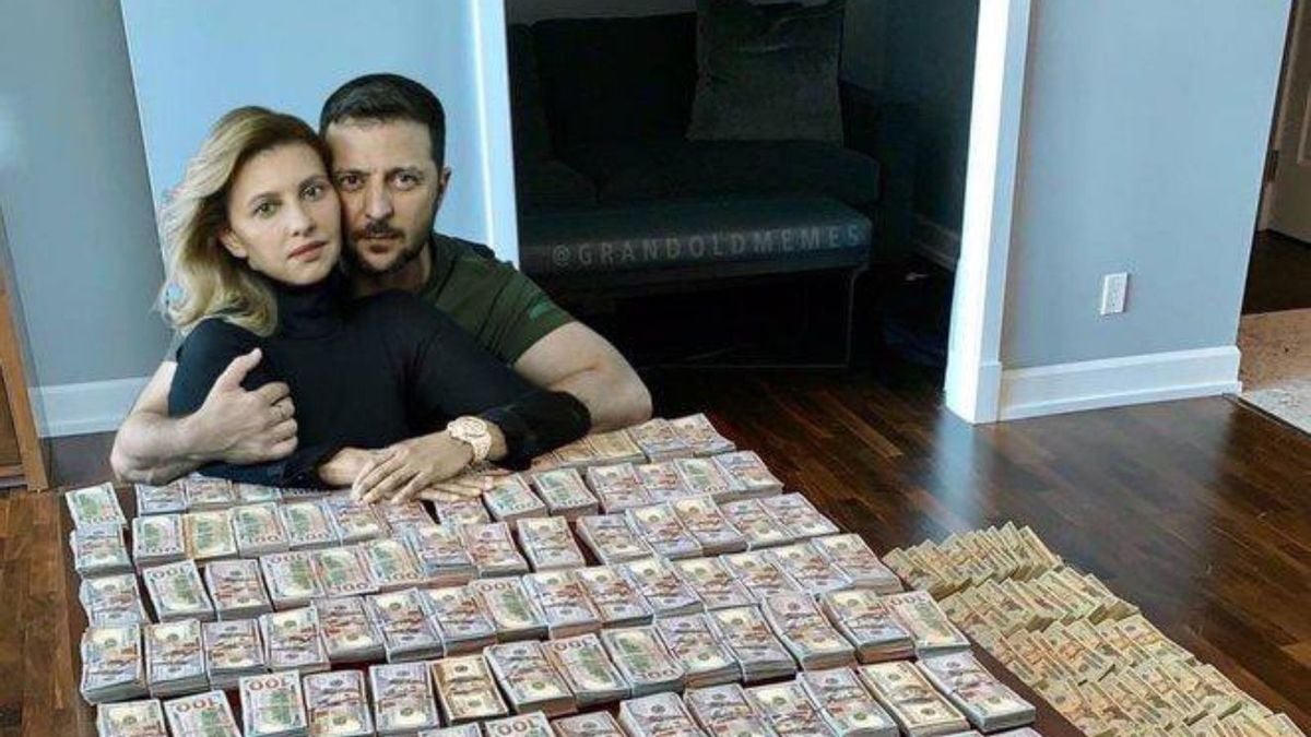 Zelenskyy and Wife Photographed with Stacks of Money?