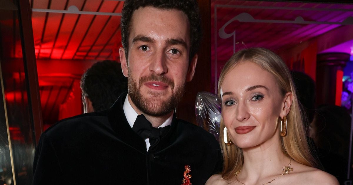 Sophie Turner jokes about her sex life as romance with new man heats up