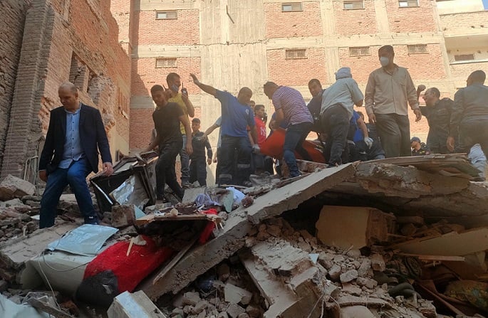 14 killed in building collapse in Egypt