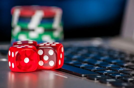 Govt moves to make online gambling system open